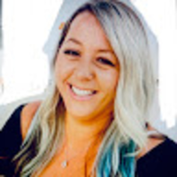 Meet your Posher, Melissa - Picture 1 of 1